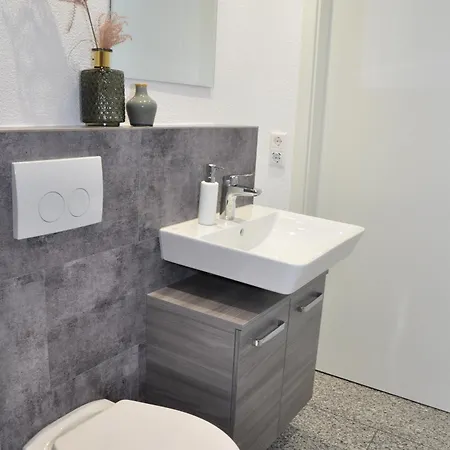 N37 -modern eingerichtete Zimmer in ruhiger Lage Aldingen  Exterior foto