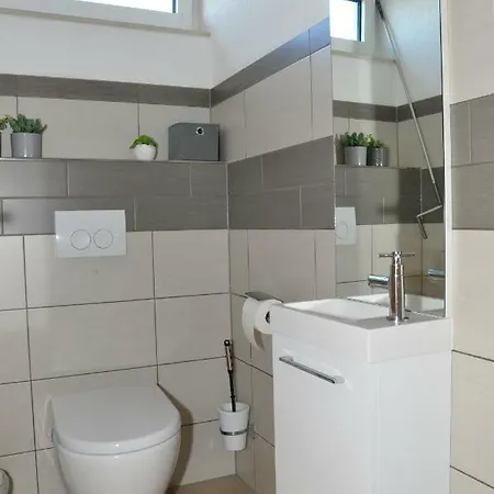 N37 -modern eingerichtete Zimmer in ruhiger Lage Aldingen  Exterior foto